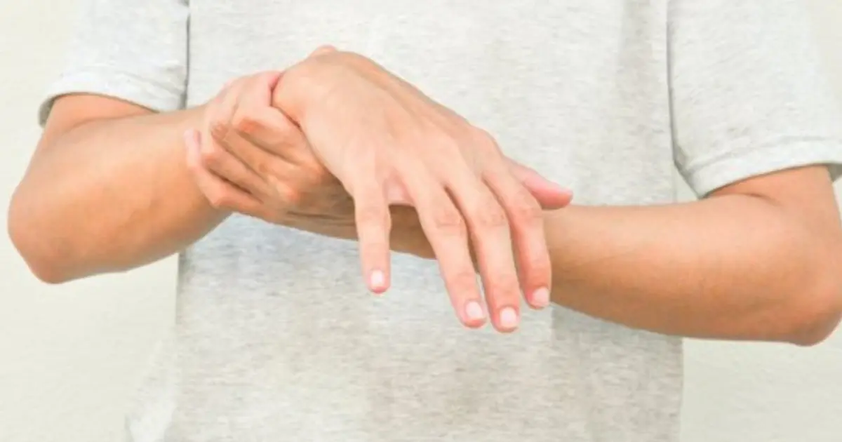 Do Your Hands Feel Numb When You Wake Up? Here's What It Could Mean