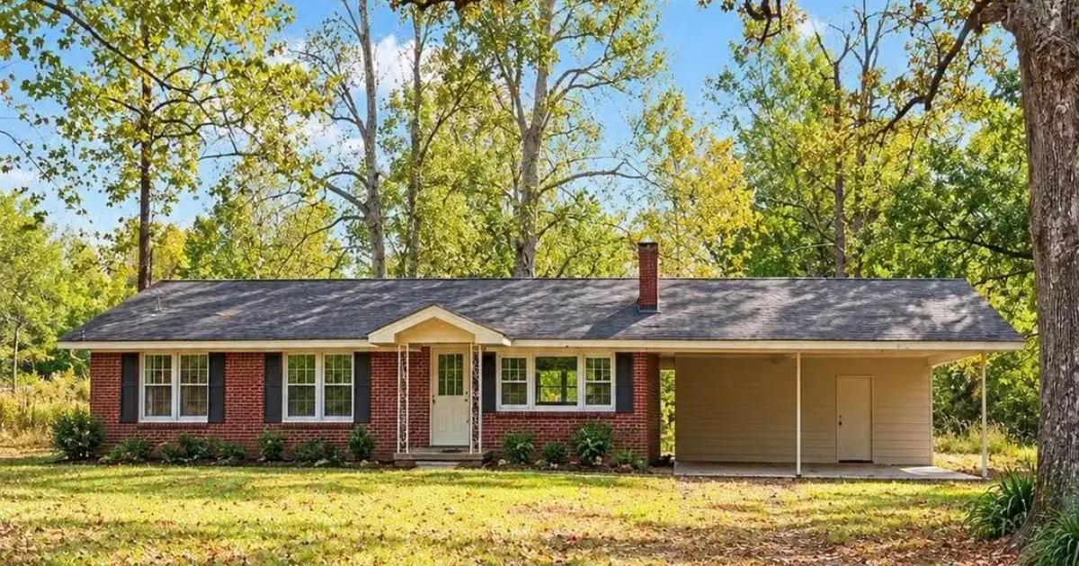 $35,000 4 Bed, 1 Bath, 1 Acres Lot...See more