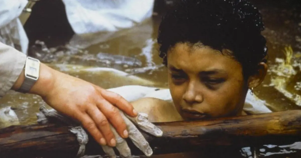 Photographer Explains Why He Couldn’t Rescue the Little Girl Trapped in Volcanic Mud