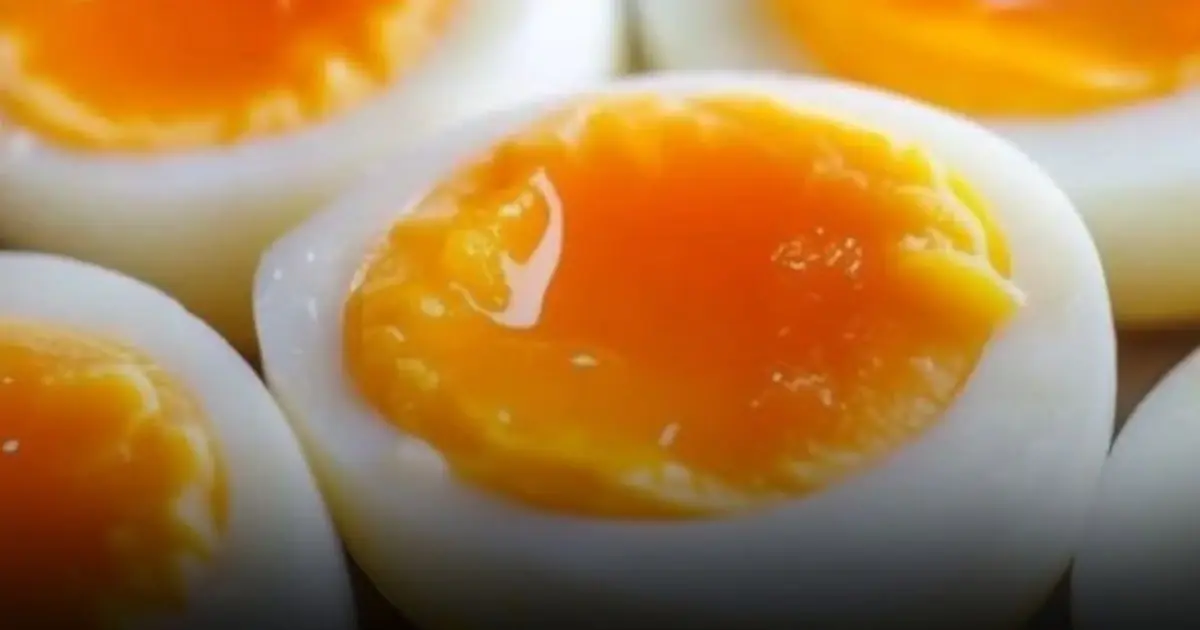 Doctors Warn: This Common Way of Eating Boiled Eggs Can Clog Your Arteries